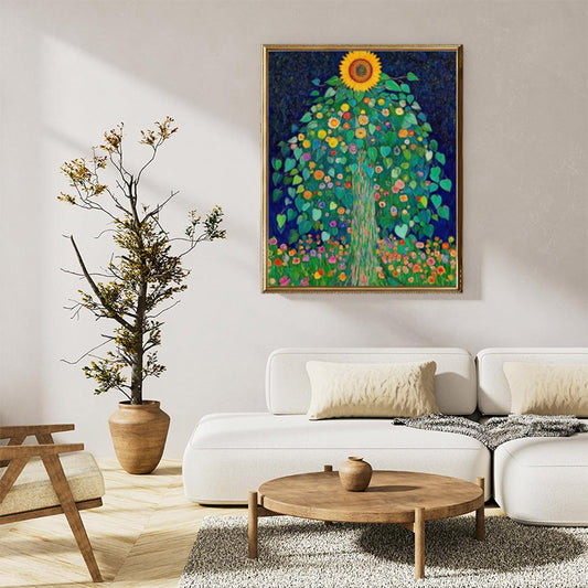 Tall tree with many leaves